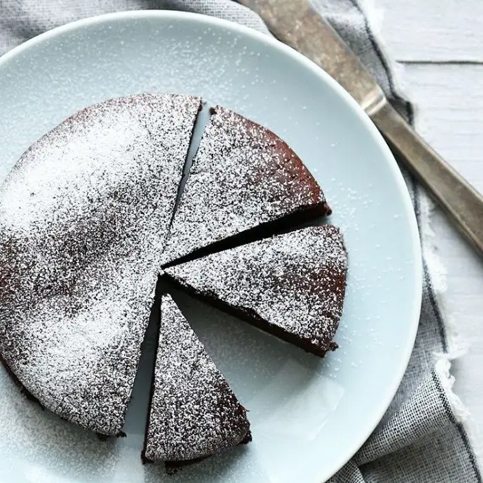 Chocolate Gateau (French Dessert)