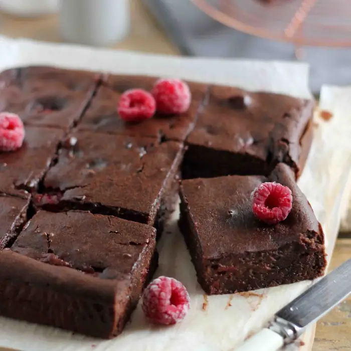 Chocolate Raspberry Brownies (American Dessert)