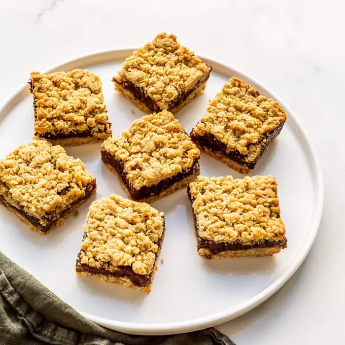 Date squares (Canadian Dessert)